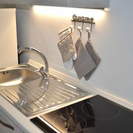 아파트 Prestige Apt Near Venice 노알레