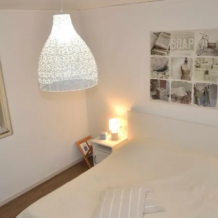 Prestige Apt Near Venice 아파트