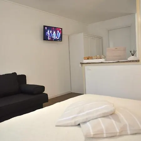 Prestige Apt Near Venice 노알레